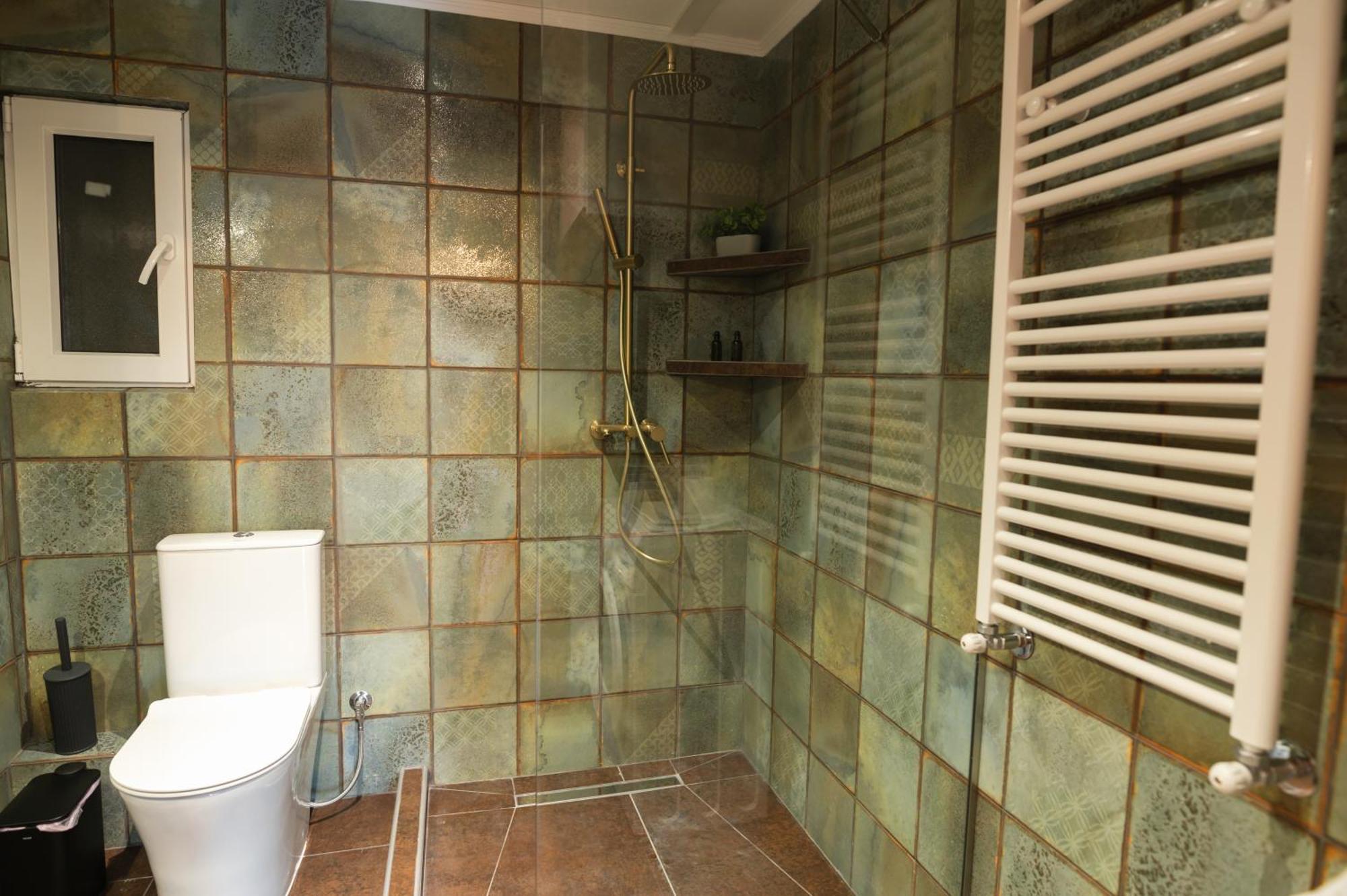 Gardens Of Babylon Suite By Heaven'S Hall Luxury Suites Aleksandropolis Zewnętrze zdjęcie